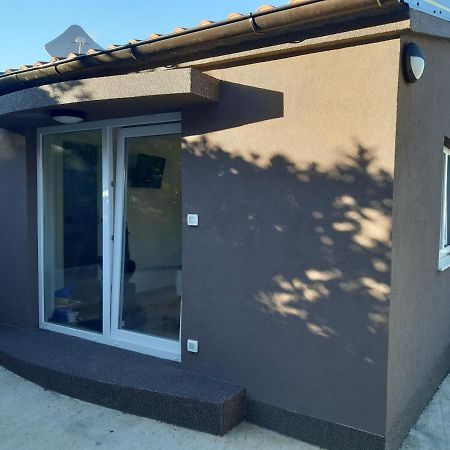 Little Olive Tree House Apartamento Sali Exterior foto