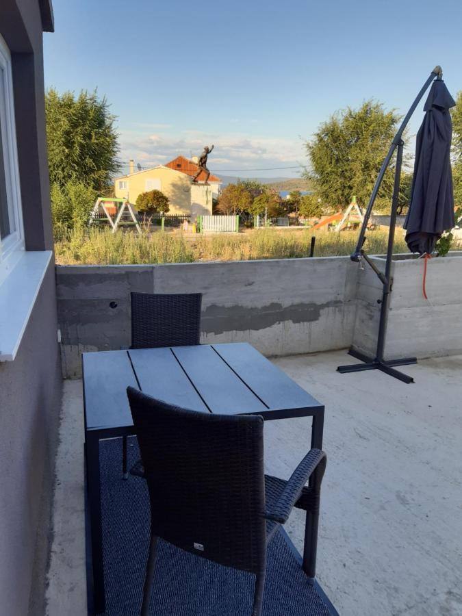 Little Olive Tree House Apartamento Sali Exterior foto